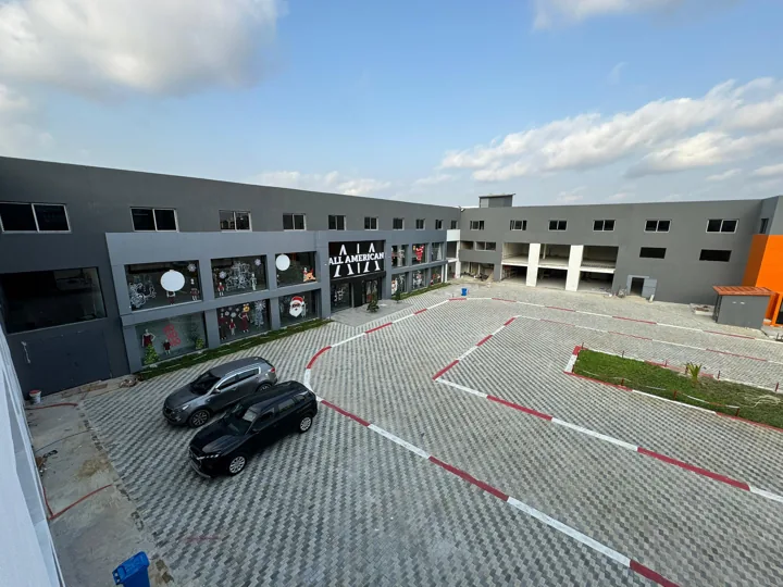 Centre Commercial KAV · vue 05