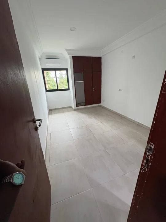 Pièce et accès extérieur